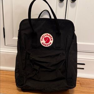 Kånken Black Backpack